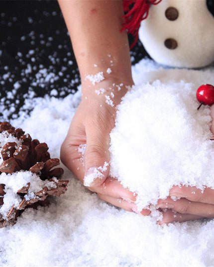 Create Your Own Winter Wonderland with Easy-to-Use DIY Artificial Snow Powder for Festive Decor