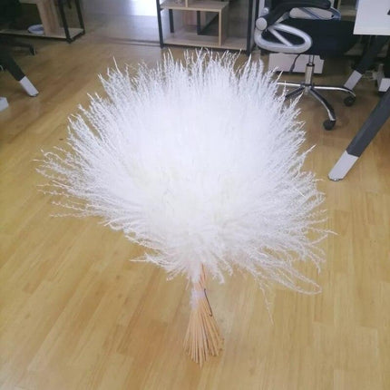 Elegant Dried Pampas Grass Bouquet for Stylish Home Accents