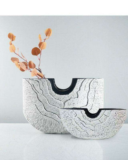 Elegant U-Shaped Floral Resin Vase with Contemporary Ceramic Aesthetic