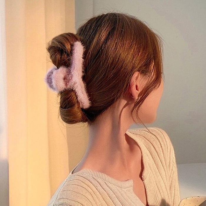 Winter Chic Faux Fur Bow Hair Claw - Elegant Hair Accessory for Women