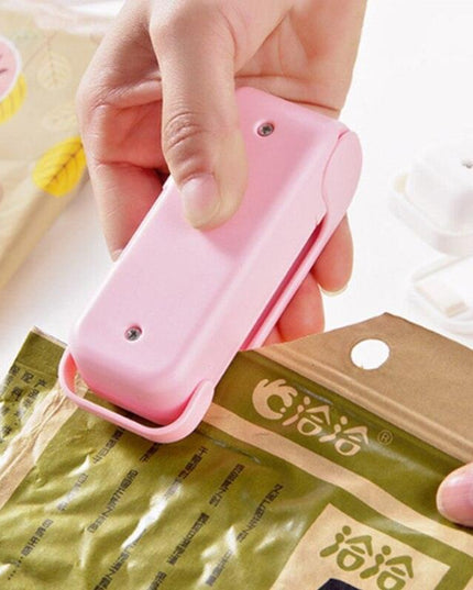 FreshKeeper Elite: Advanced Portable Snack Sealer with Airtight Technology