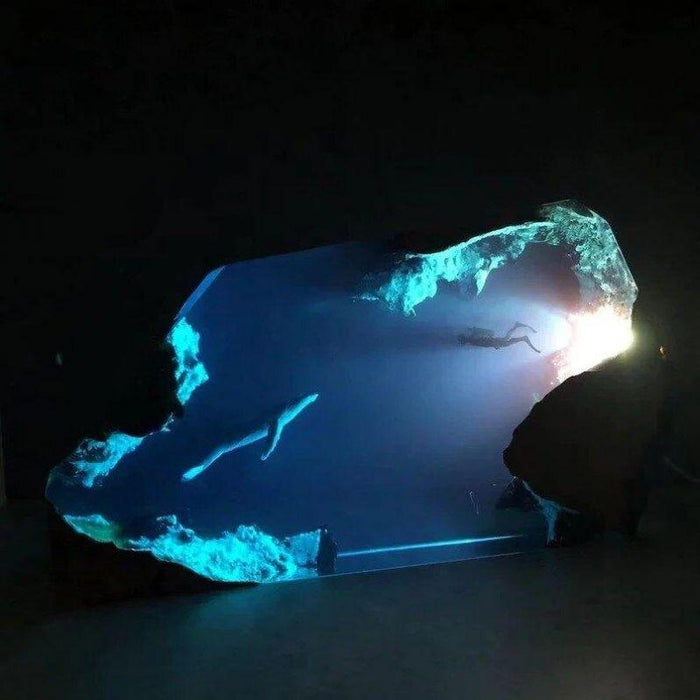 Discover the Underwater Realm Resin Lamp - Illuminating Desk Light for Ocean Enthusiasts