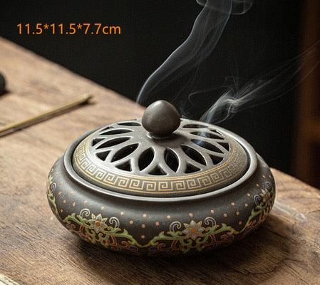 Zen Oasis: Handmade Ceramic Incense Burner for Tranquil Spaces