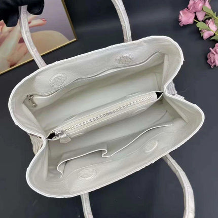 Exquisite Limited Edition White Crocodile Leather Handbag - Luxurious Choice