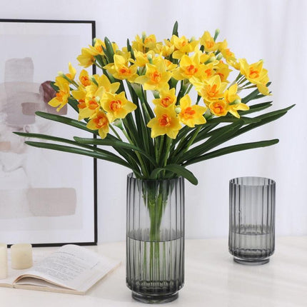 Everlasting Silk Daffodil Bouquet: Timeless Elegance for Any Occasion