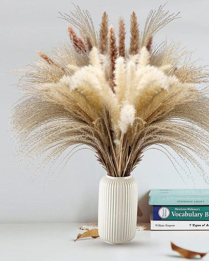 Chic 60-Piece Dried Pampas Grass Stems for Stylish Home and Wedding Arrangements