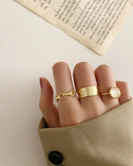 Radiant Heart Ring Collection: A Fusion of Classic Elegance and Contemporary Style - Essential Addition for Every Jewelry Lover