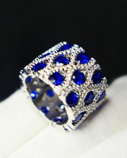 Elegant Tri-Gemstone Ring: Opulent 18K White Gold Plating