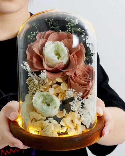 Timeless Blossom - Captivating Rose Preserved in Glass Dome