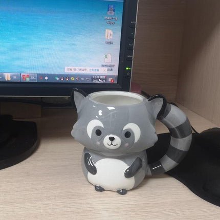 Adorable 3D Raccoon Coffee Mug - Brighten Your Mornings with Whimsy
