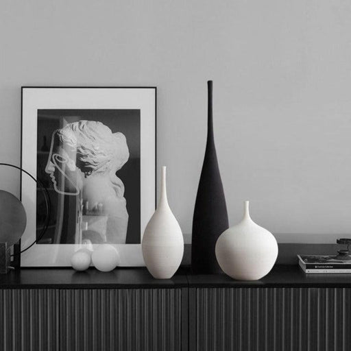 Nordic Minimalist Black and White Ceramic Zen Vase