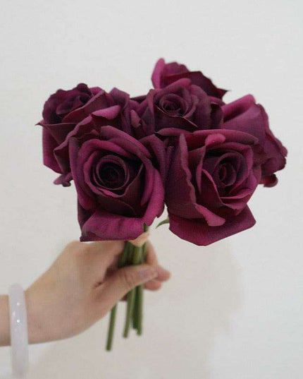 Elegant Snowy Mountain Silk Rose Arrangement