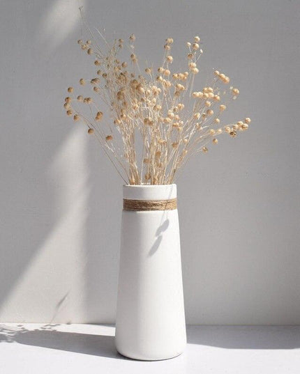 Elegant Ceramic Vase with Contemporary Hemp Rope Detail for Stylish Home Decor