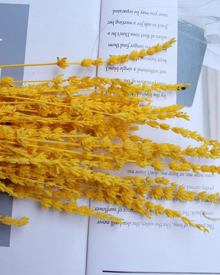 Elegance in Bloom: Exquisite Dried Lavender Bouquet for Weddings and Home Aesthetics