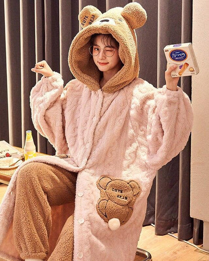 Cozy Elegance: Plush Coral Velvet Women's Bathrobe for Winter Relaxation