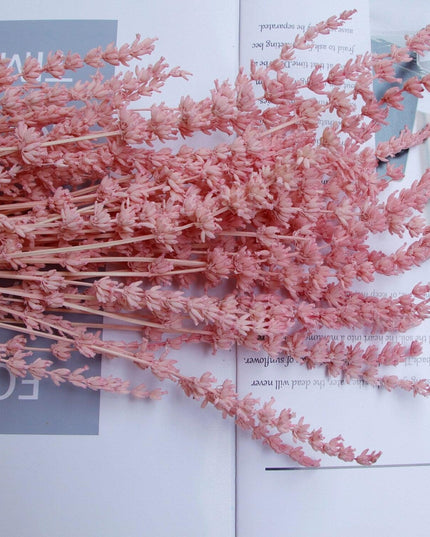 Elegance in Bloom: Exquisite Dried Lavender Bouquet for Weddings and Home Aesthetics