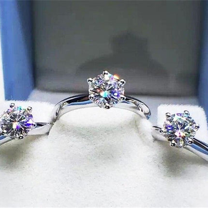 Exquisite 18K White Gold Plated Lab Diamond Ring for Women - A Touch of Elegance