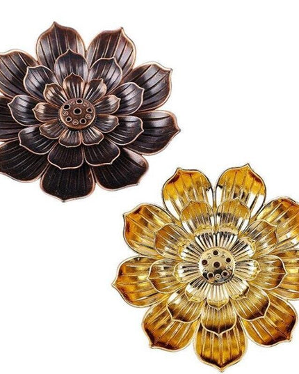 Serene Lotus Alloy Incense Holder: Aromatherapy Diffuser for Tranquil Spaces