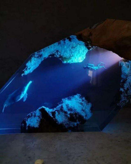 Underwater Wonders Artisan Resin Desk Lamp - A Must-Have for Ocean Lovers
