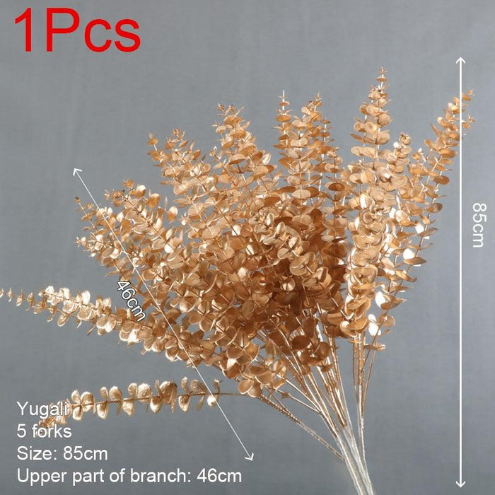 Elegant Golden Maple Leaf Home Decor Accent - Stunning Decorative Piece