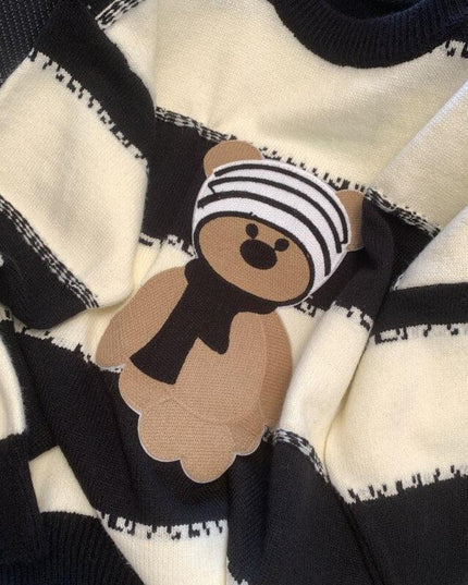 Cozy Cartoon Bear Knit Sweater - Oversized Casual Chic Top