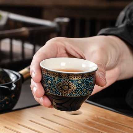 Revolutionary Spinning Porcelain Tea Set for Effortless Brewing