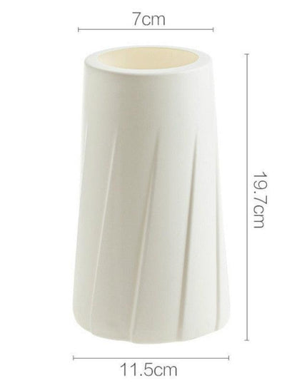 Elegant Ceramic-Finish Plastic Vase with Nordic Charm