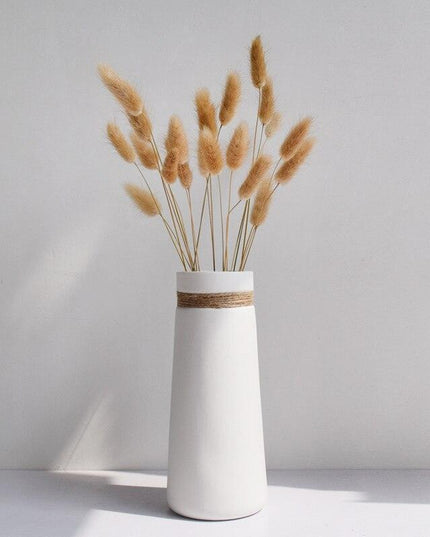 Elegant Ceramic Vase with Contemporary Hemp Rope Detail for Stylish Home Decor