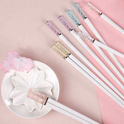 Sakura Elegance Amber Japanese Chopsticks Set - Antibacterial & Anti-Slip Dining Utensils - Très Elite