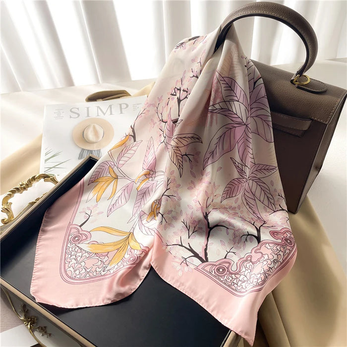 Silk-like Leopard Print Scarf – Fashionable, Versatile, and Luxurious