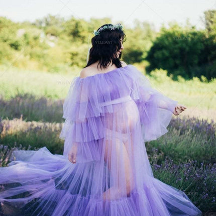 Chic Ruffled Tulle Maternity Gown: Ideal for Captivating Photos and Evening Glamour