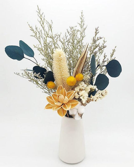 Nordic Serenity Dried Floral Display - A Cherished Gift for Every Occasion