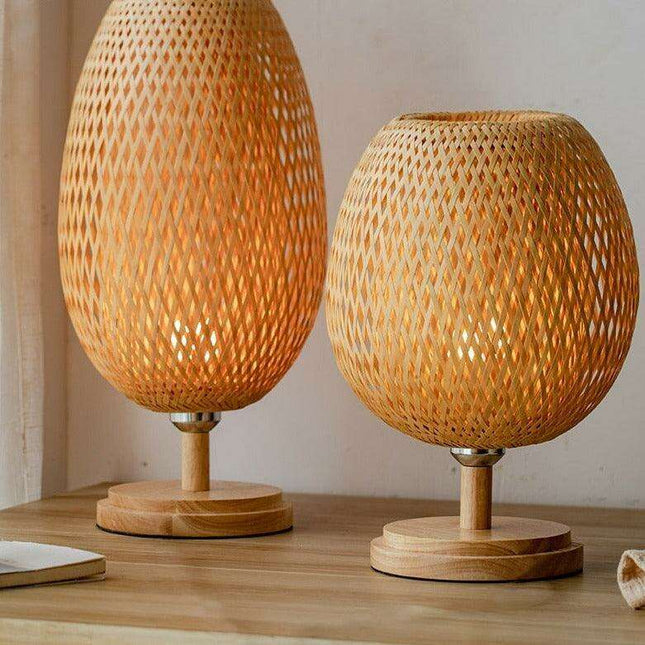 Artisan Crafted Bamboo Rattan Table Lamp - Chic Vintage Chinese Style Lighting for Home Atmosphere