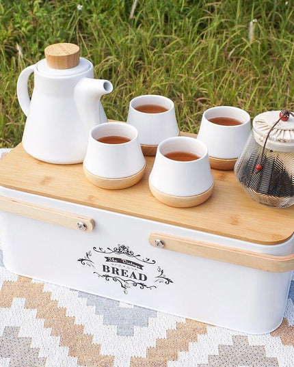 Portable Tea Time Delight: Chic Metal Case for Tea Aficionados - The Ultimate Gift for Any Celebration