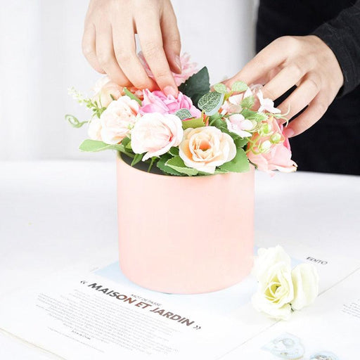 Round Floral Display Box on-the-Go