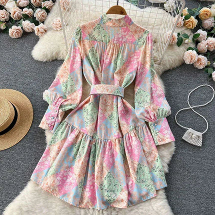 Chic Vintage Floral Midi Dress with Turtleneck and Elegant Lantern Sleeves