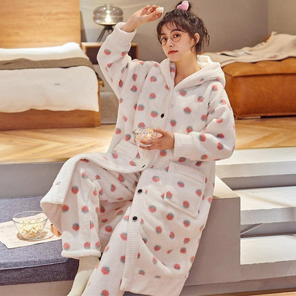 Cozy Elegance: Plush Coral Velvet Women's Bathrobe for Winter Relaxation