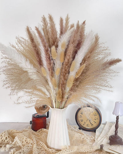 Natural Elegance: Bohemian Pampas Grass Bouquet for Chic Home Decor
