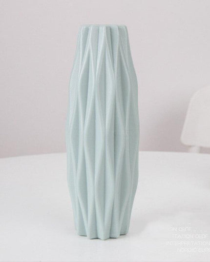 Elegant Ceramic-Finish Plastic Vase with Nordic Charm