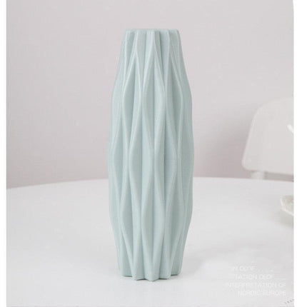 Nordic Elegance: Premium White Plastic Vase for Stylish Home Decor