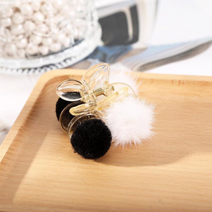 Elegant Plush Rabbit Hairball Shark Clip Claw - Stylish Hair Accessory