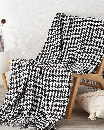 Elegant Houndstooth Plaid Cotton Knit Throw Blanket - Timeless Home Accessory