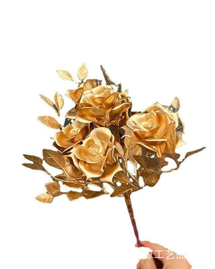 Elegant Golden Maple Leaf Home Decor Accent - Stunning Decorative Piece