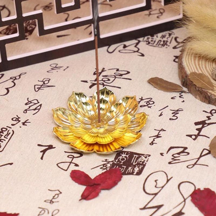 Lotus Harmony Alloy Incense Holder: Serene Aroma Diffuser for Tranquil Spaces