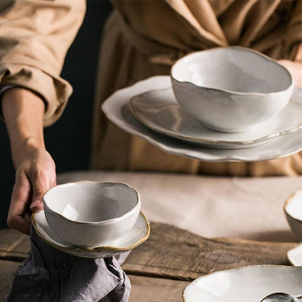 Scandinavian Inspired Ceramic Dining Set for 2-4 Guests - Très Elite
