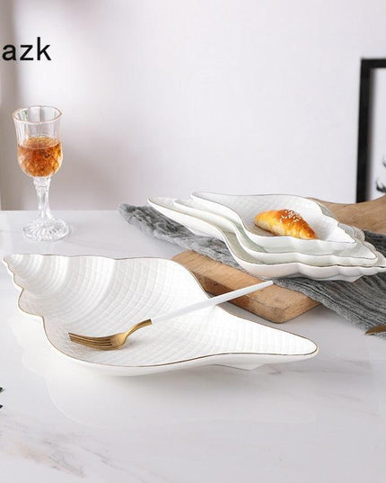 Sophisticated Nordic Conch Shell Ceramic Dinner Plates with Stunning Gold Accents