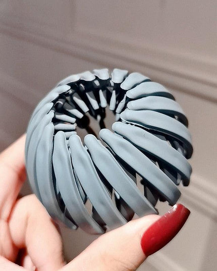 Chic Crystal Nest Hair Claw for Effortless Style