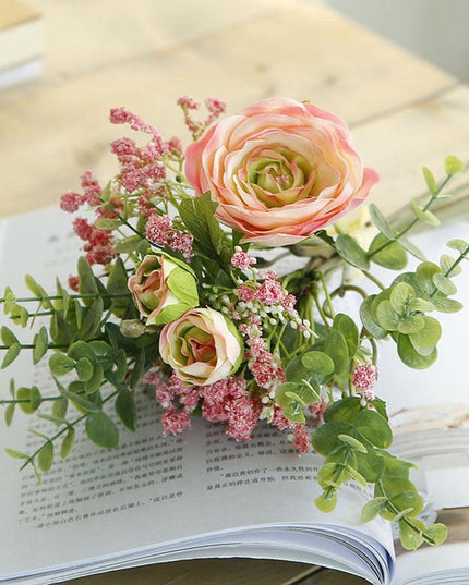 Sophisticated Silk Floral Bouquet with Roses and Baby's Breath for Elegant Decor