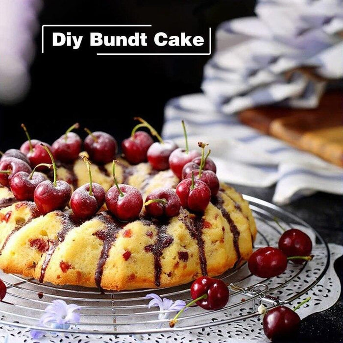 Elegant Spiral Silicone Cake Mold for Stunning Dessert Presentation