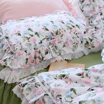 Elegant European Lace Ruffle Pillowcase - Classic White Luxury